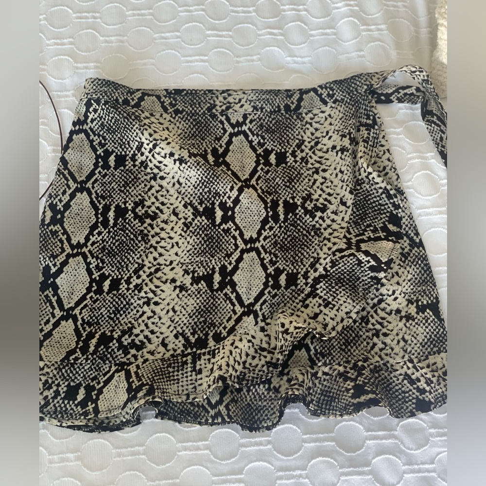 Nasty Gal Snake Print Ruffle Hem Wrap Style Mini Skirt - size 8